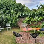 펜션 Large Maison De 5 Avec Jardin Saint Maur Proche Centre Lille *