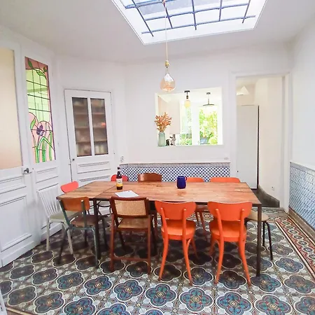 Holiday home Large Maison De 5 Avec Jardin Saint Maur Proche Centre Lille