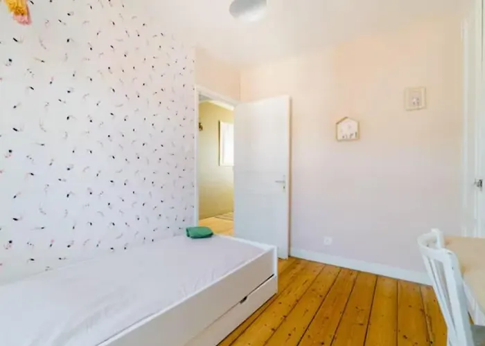 Large Maison De 5 Avec Jardin Saint Maur Proche Centre Lille * La Madeleine (Nord)