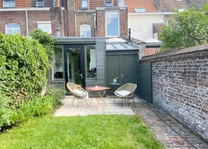 Large Maison De 5 Avec Jardin Saint Maur Proche Centre Lille * La Madeleine (Nord)
