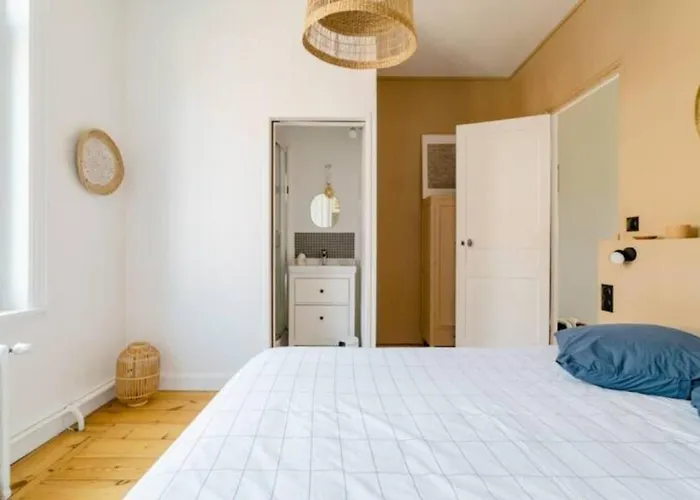 Dom wakacyjny Large Maison De 5 Avec Jardin Saint Maur Proche Centre Lille *