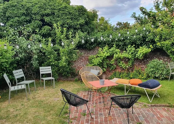 Dom wakacyjny Large Maison De 5 Avec Jardin Saint Maur Proche Centre Lille *