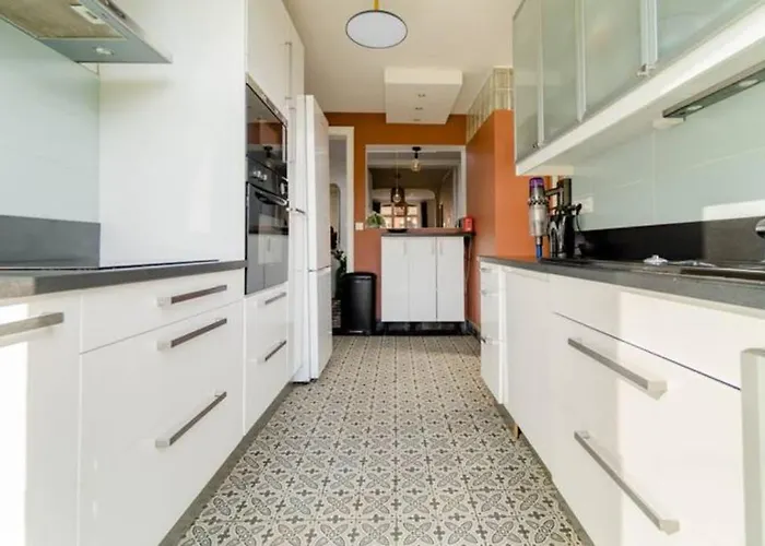 Large Maison De 5 Avec Jardin Saint Maur Proche Centre Lille