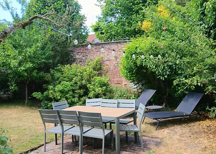 Large Maison De 5 Avec Jardin Saint Maur Proche Centre Lille Dom wakacyjny La Madeleine (Nord)